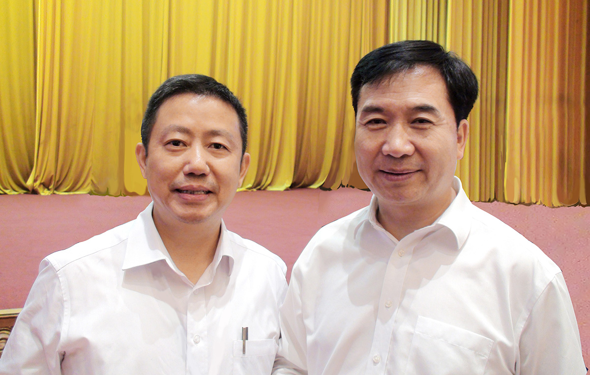 中央政治局常委、中央紀(jì)律檢查委員會(huì)書(shū)記李希與周海江合影